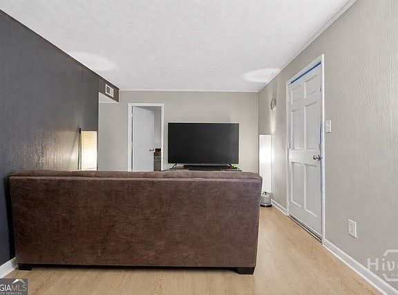 5th image of 540 Aubrey Drive