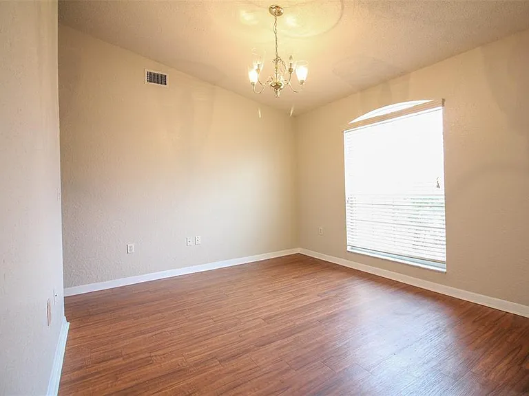 3002 Chasewood Dr — Photo 5
