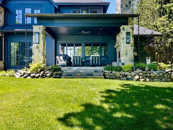 5th image of 607 NW Torch Lake Dr