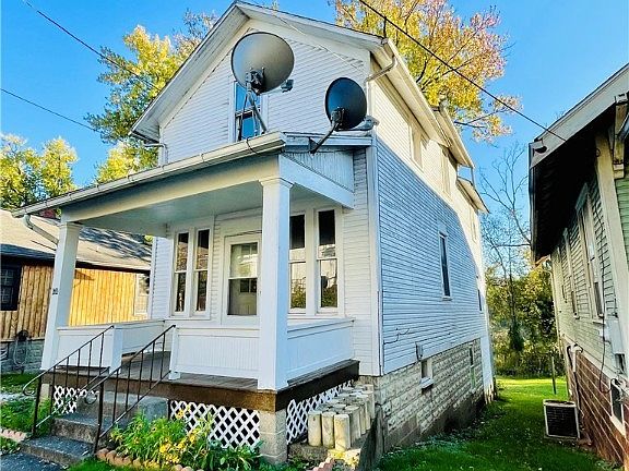 3rd image of 636 Phillips St