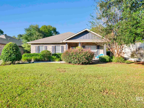 385 Scarlett Ave, Fairhope, AL 36532