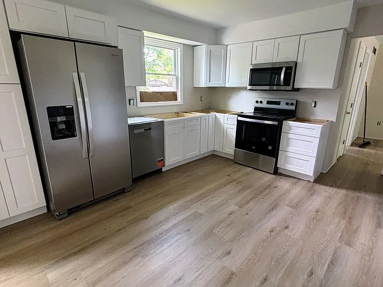 5 Firethorn Ct — Photo 6