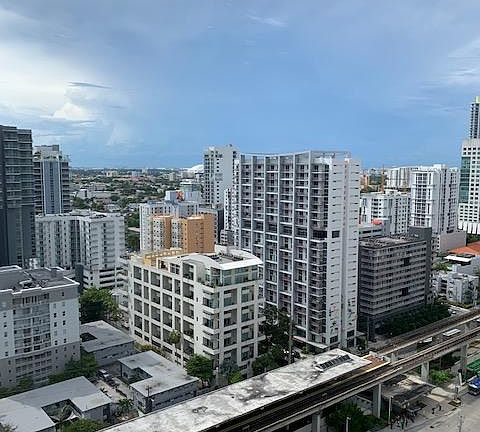 4th image of 1111 SW 1st Ave #2500