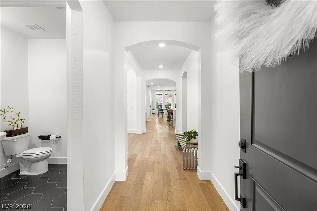 2 bed, 2.5 bath, 1837 sqft, $3,150 — Photo 3