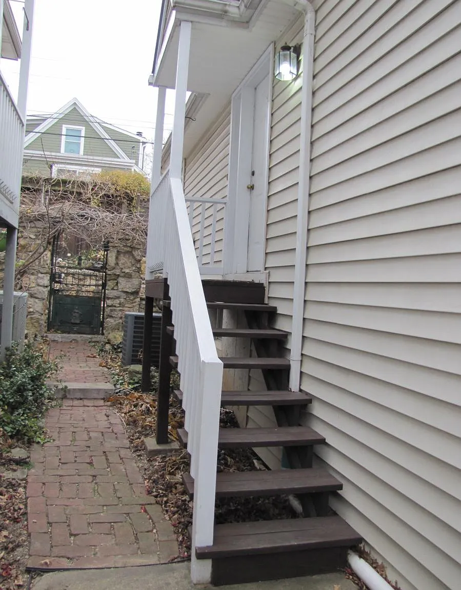 3 bed, 1700 sqft, $2,600 — Photo 2