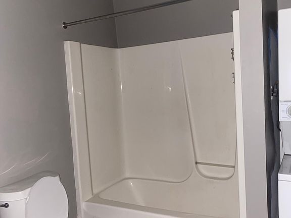 4th image of 283 Park Ave W #1