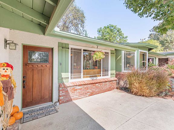 2nd image of 1261 Tierra Dr
