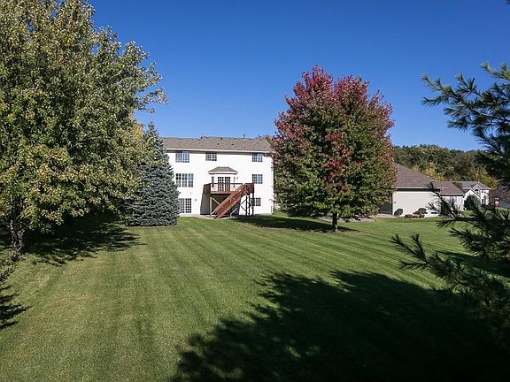 Back of home....a nice place to enjoy the outdoors!