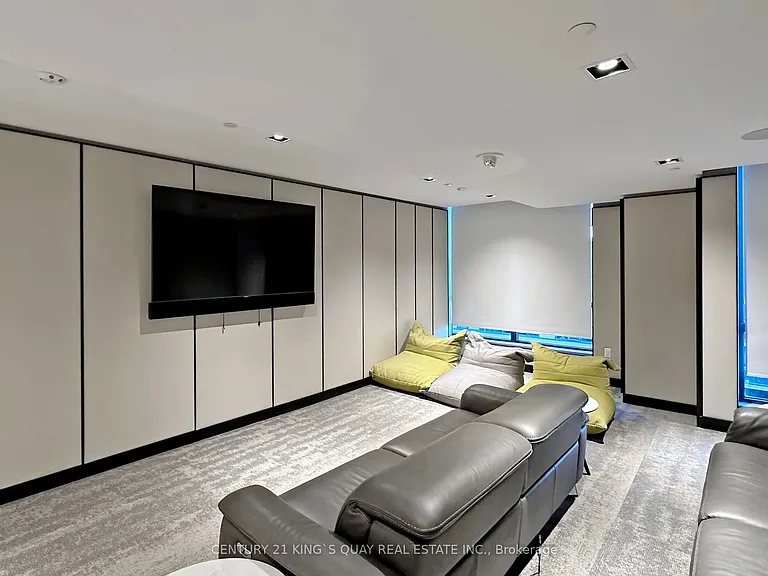 395 Bloor St E #4710 — Photo 40