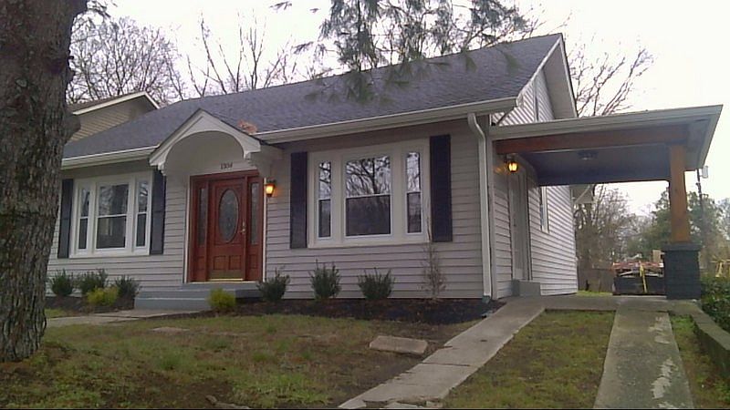 1st image of 1304 Douglas Ave