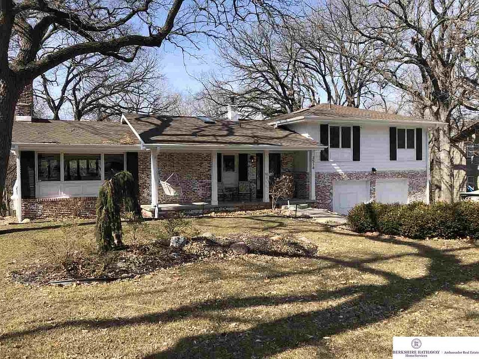 1st image of 3518 S 102nd St