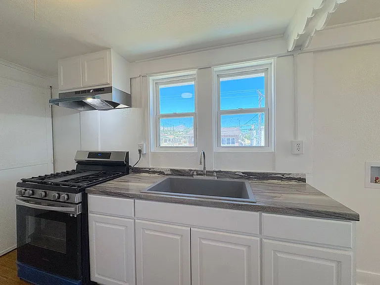 2801 Wheeling Ave #C — Photo 12