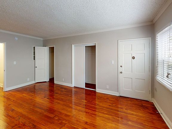 3rd image of 3605 W Adams Blvd #2