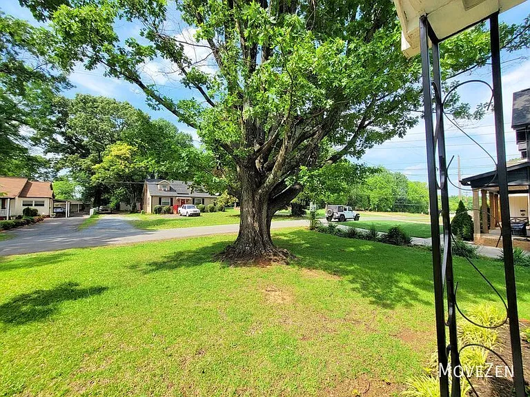 3819 Plainview Rd — Photo 14
