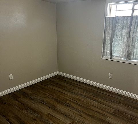 4th image of 35952 82nd St E