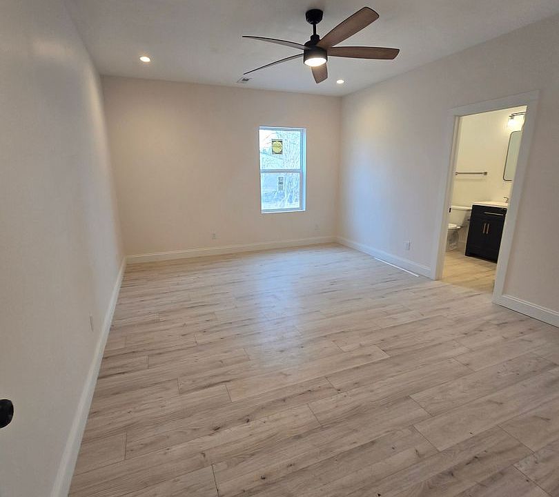1st image of 3345 N Tacoma Ave