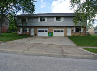 4418-4422 Maplepark Rd, Stow, OH 44224