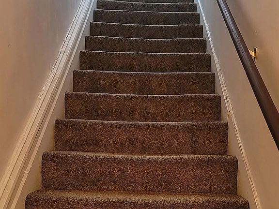 2nd image of 733 E Railroad Ave APT 2