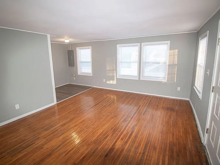 1507 W Worley St — Photo 14