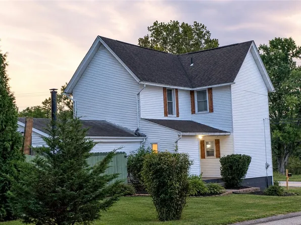 9966 Broadway St, Irwin, PA 15642