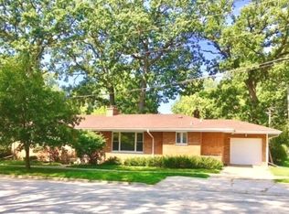 2400 W Sibley St, Park Ridge, IL 60068