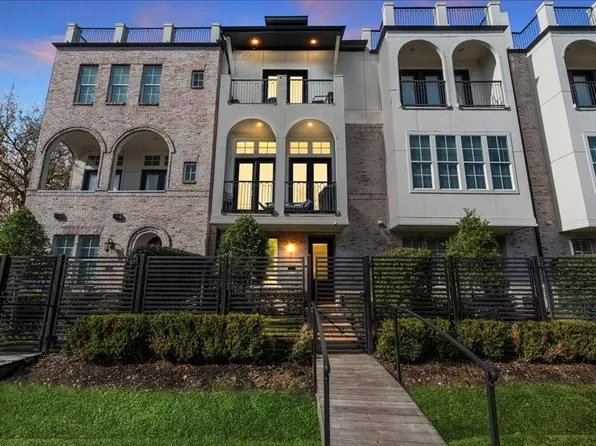 2605 Maxroy St, Houston, TX 77007