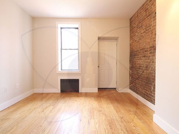 4th image of 227 Stanhope St #1A