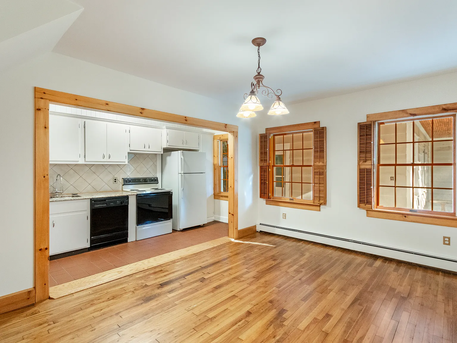 Ripley Ln, Oyster Bay — Photo 4