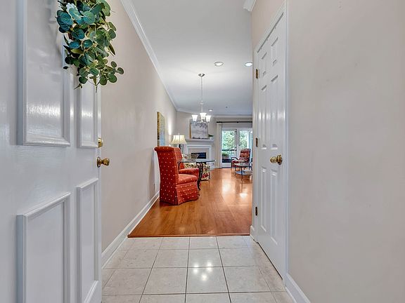 3rd image of 3818 W End Ave APT 309