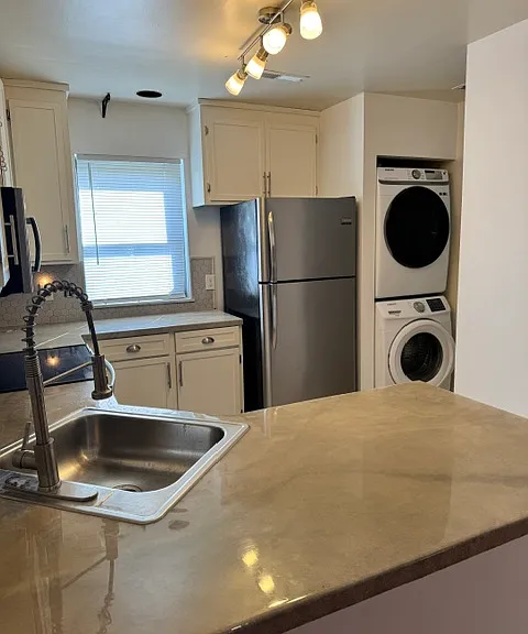 765 Exton Ct — Photo 16