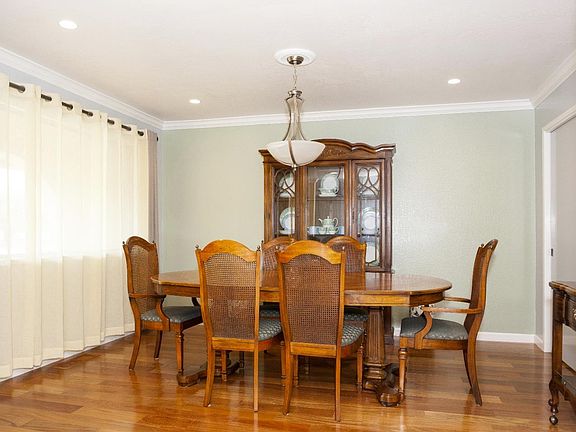 3rd image of 2686 Glen Hardy Ct