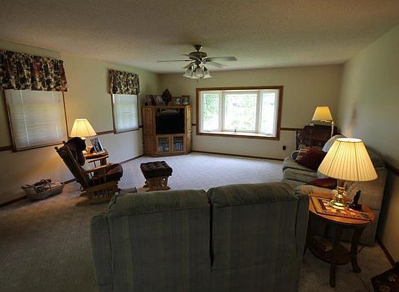 5th image of 1555 Boulder Dr