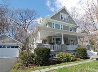 26 Forest Park Ave, Larchmont, NY 10538