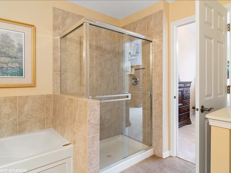 1212 Townes Cir — Photo 16