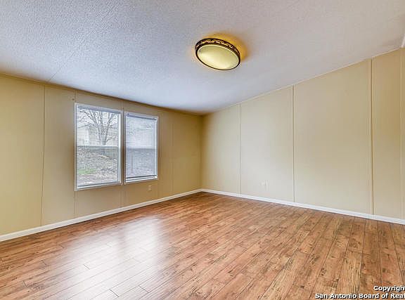3rd image of 13723 Owl Tree St