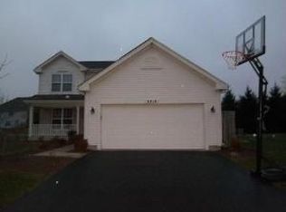 2719 Bluewater Cir, Naperville, IL 60564