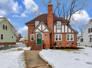 211 Webster St, Neenah, WI 54956