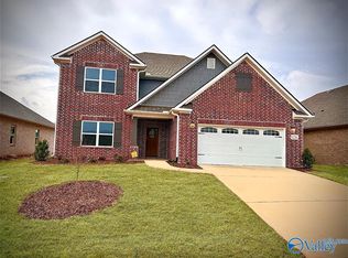 126 Ranna Dr, Huntsville, AL 35811