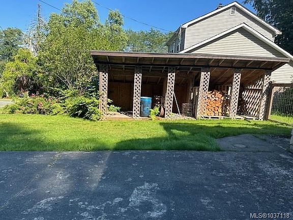 3rd image of 8335 Camelot Rd