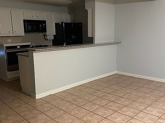 3rd image of 7007 N Holiday Dr #7007