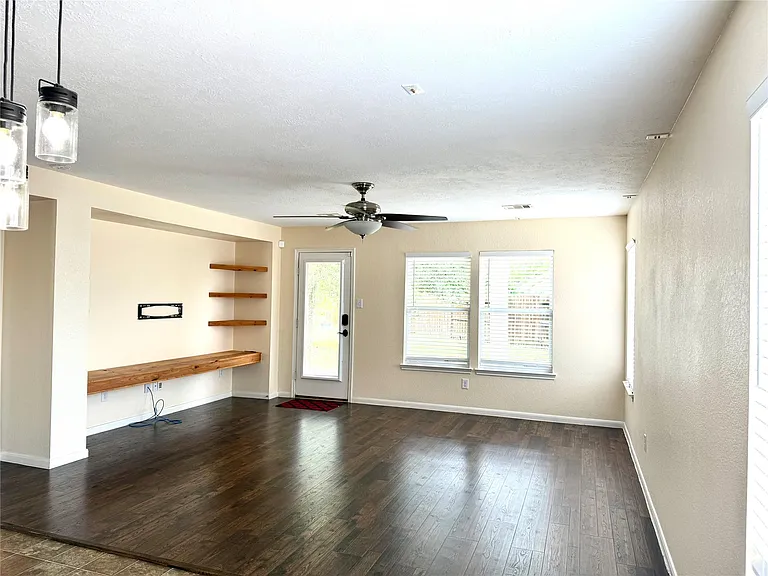 15906 Arapaho Bend Ln — Photo 8