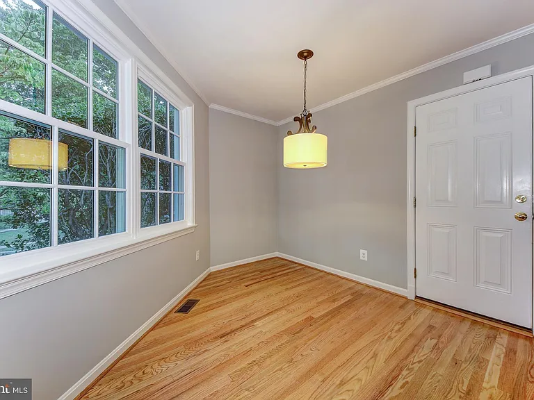4509 Tournay Rd — Photo 16