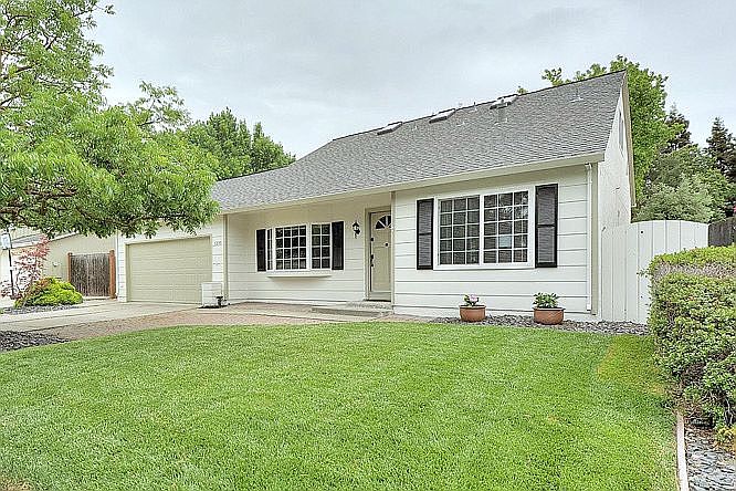 1st image of 7239 Valley Trails Dr