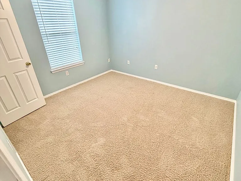 2390 Marina Dr — Photo 29
