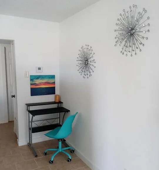 755 Country Club Dr #4 — Photo 3