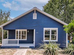 917 W 4th St, Taylor, TX 76574