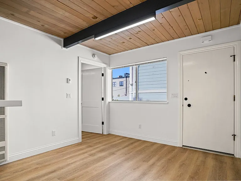 2030 Cedar St #6 — Photo 4