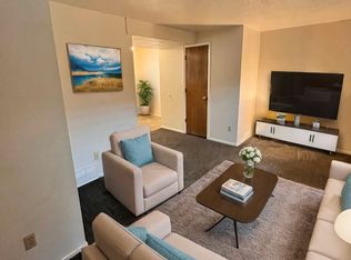 645 1/2 E 400 N #9, Logan, UT 84321