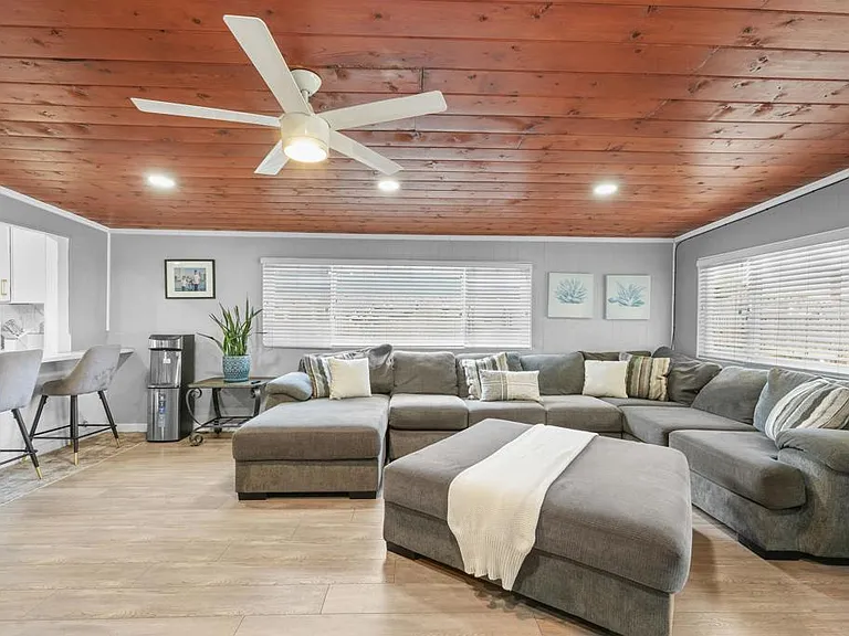 820 Blackwood Dr — Photo 15