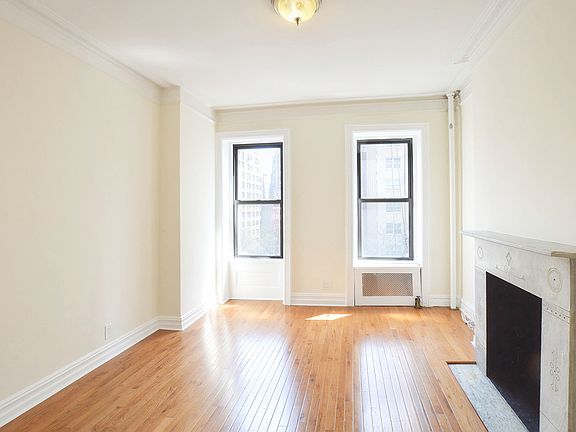 3rd image of 450 E 85th St APT 3E